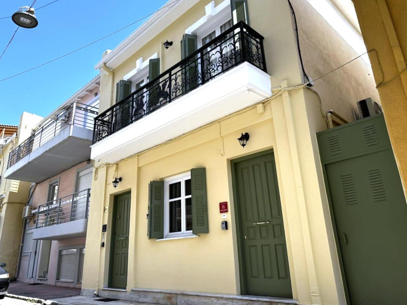 Mando Patrasso - Classical Apartment In The Center Of Patras With Free Parking Buitenkant foto