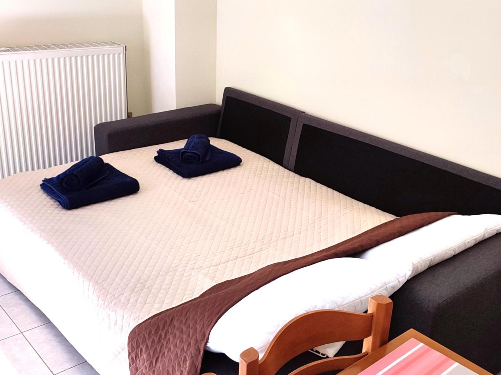 Mando Patrasso - Classical Apartment In The Center Of Patras With Free Parking Buitenkant foto